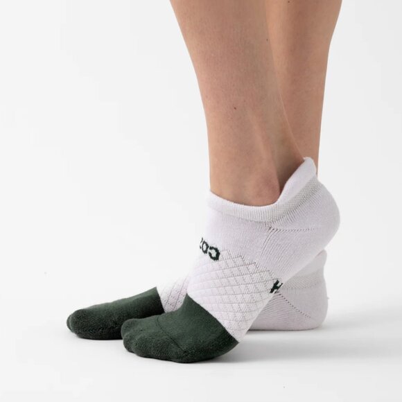 COZY EARTH Essential Ankle Socks, 4 pack Size S in Spruce/Eclipse NWT - Picture 2 of 9